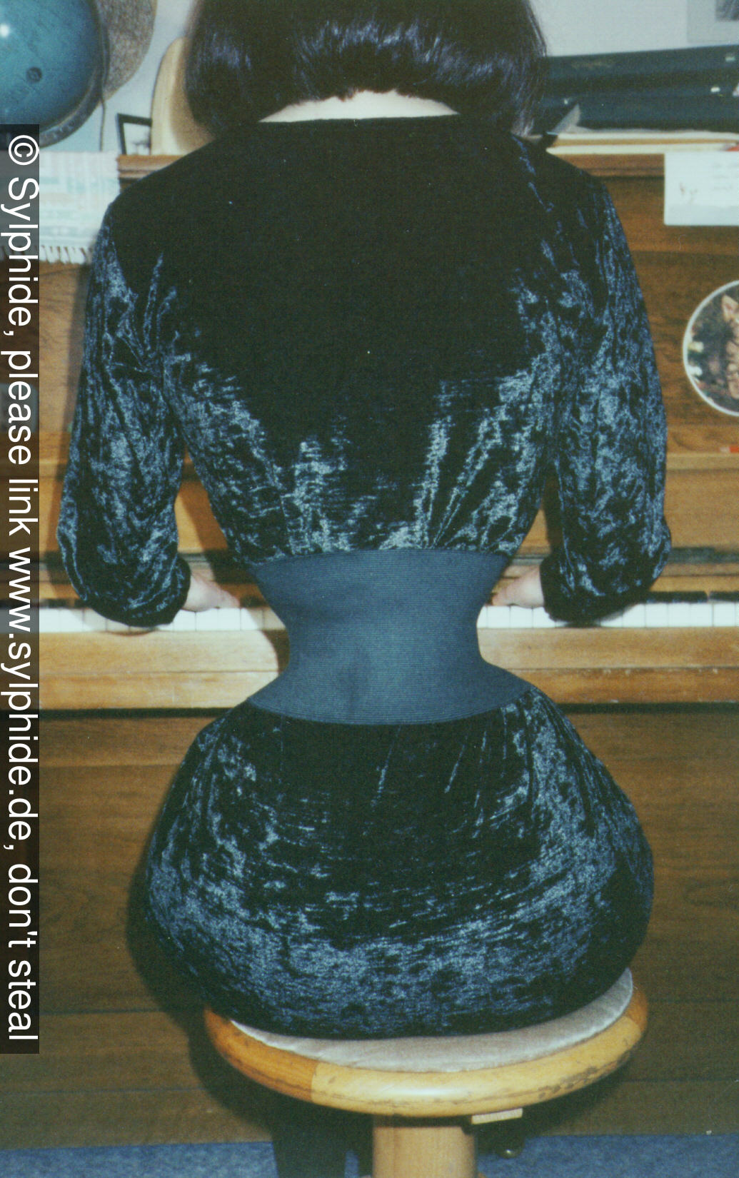 Satin corset 17 inch tightlaced to wasp waist wide belt at piano Sylphide figure training tight lacing corset laced wasp waist tightlaced